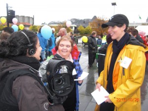 UIB-student Yasaman Melody Moussami, TV BRA-reporter Monica Nilsen og TV BRA-sjef Camilla Kvalheim
