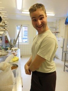 Kim Robin Johansen i bakeriet